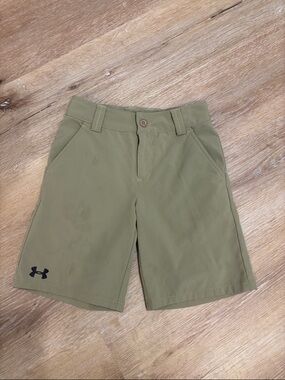 Under Armour Kids Khaki Athletic Golf Shorts